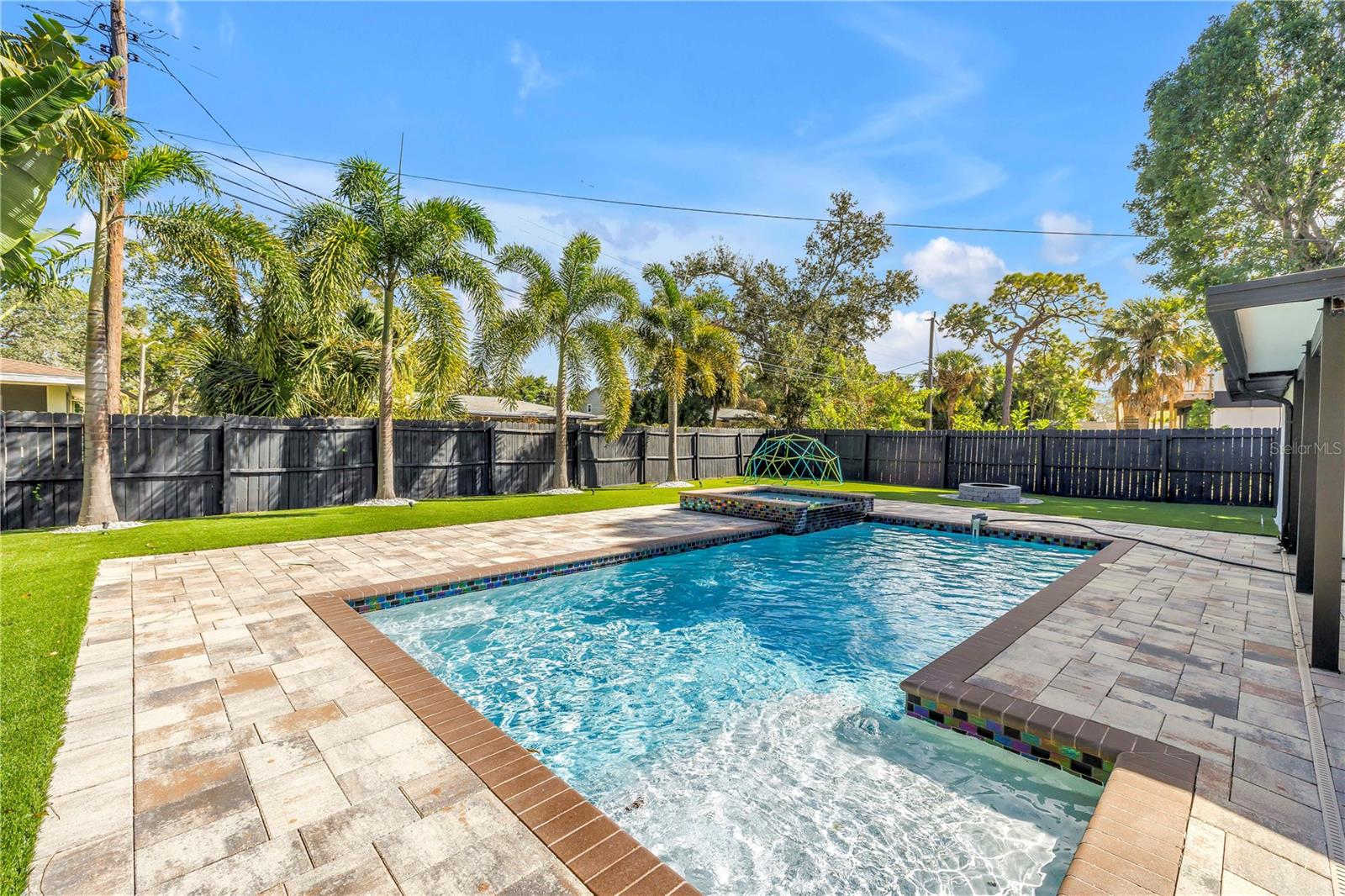 SHORE ACRES BUTTERFLY LAKE REP - Residential Lease