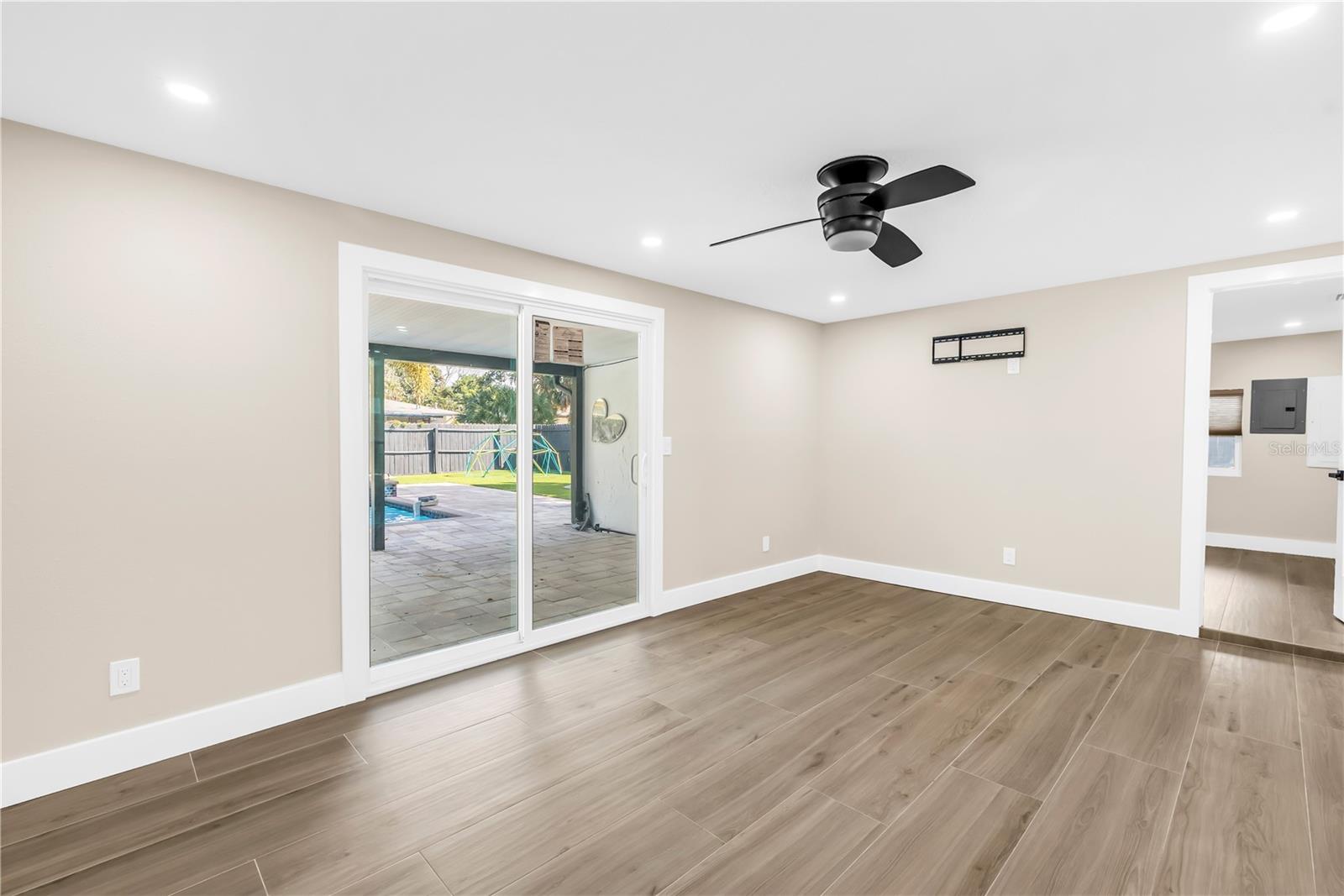 SHORE ACRES BUTTERFLY LAKE REP - Residential Lease