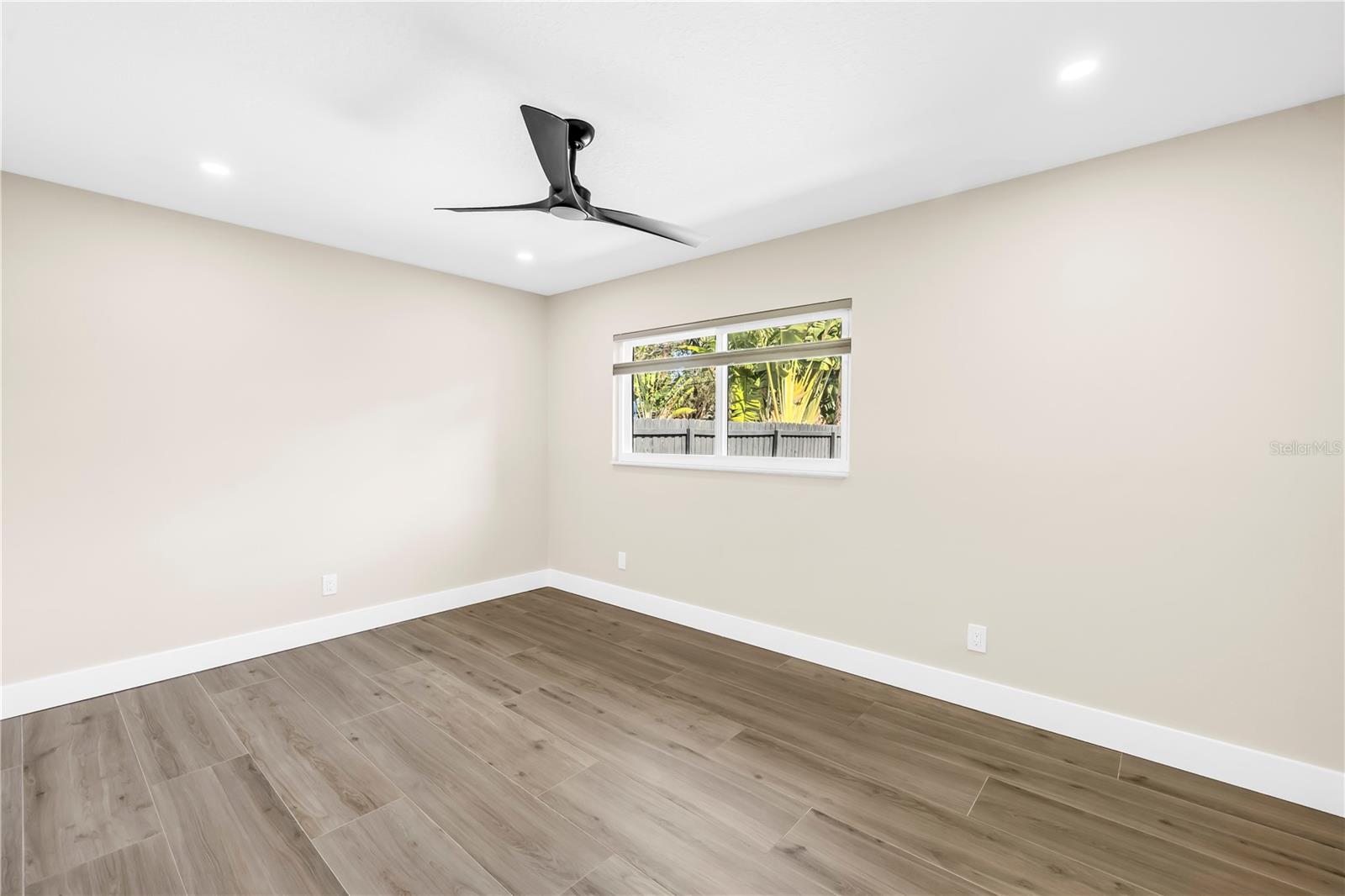 SHORE ACRES BUTTERFLY LAKE REP - Residential Lease