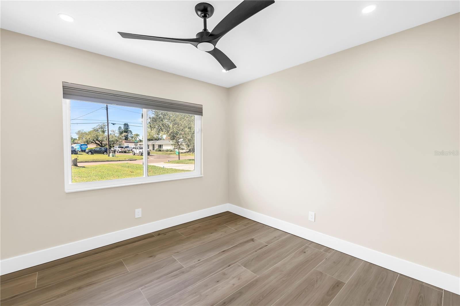 SHORE ACRES BUTTERFLY LAKE REP - Residential Lease