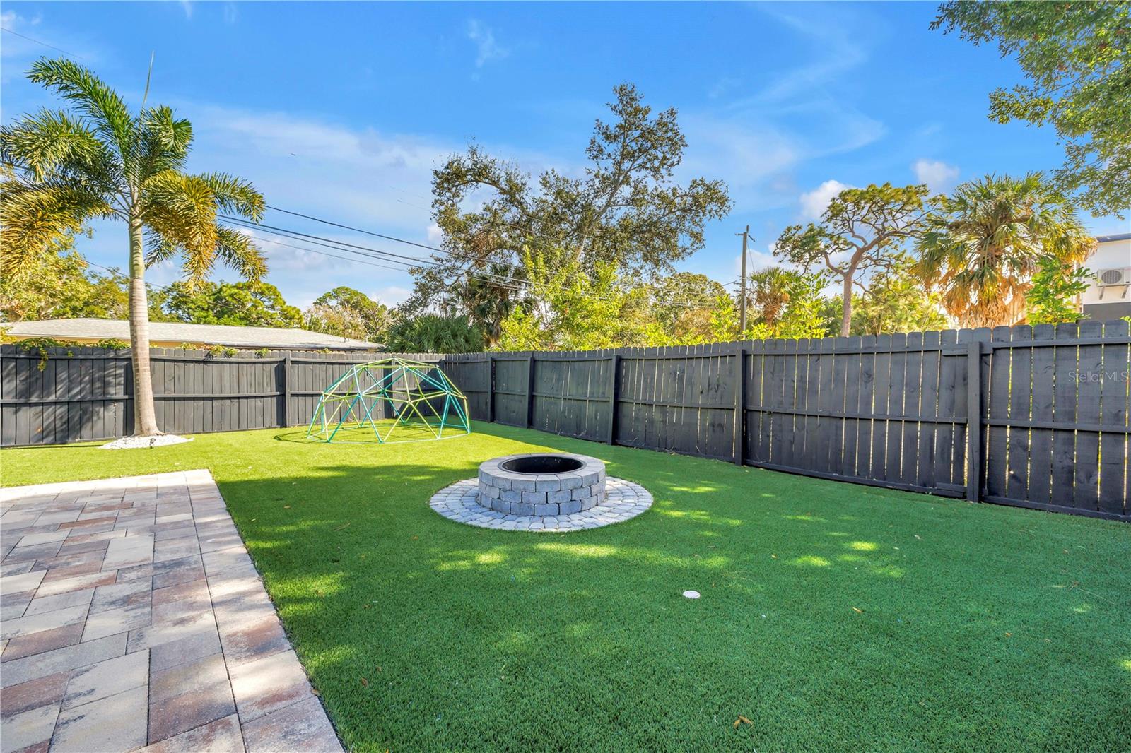 SHORE ACRES BUTTERFLY LAKE REP - Residential Lease