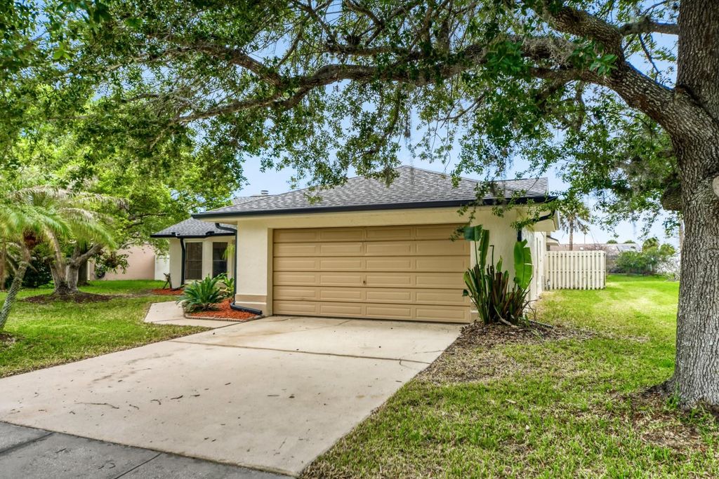 Photo of 2627 Talon Court, Orlando, FL 32837 (MLS # TB8502741)