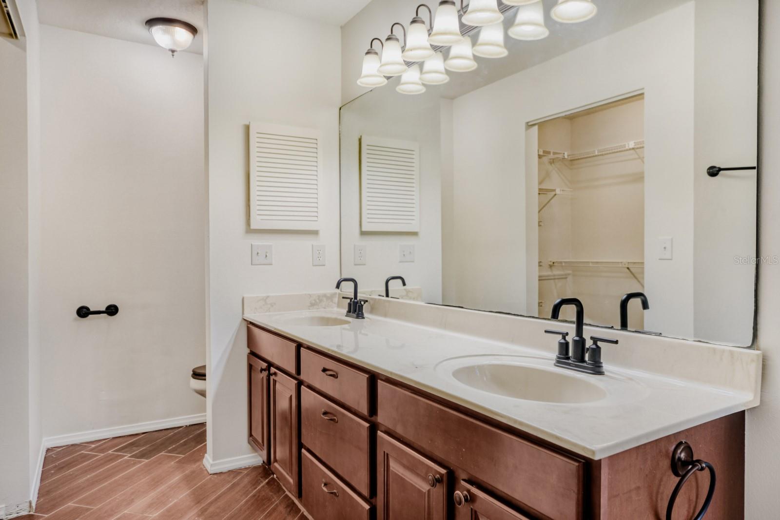 HUNTERS CREEK TR 145 PH 03 - Residential