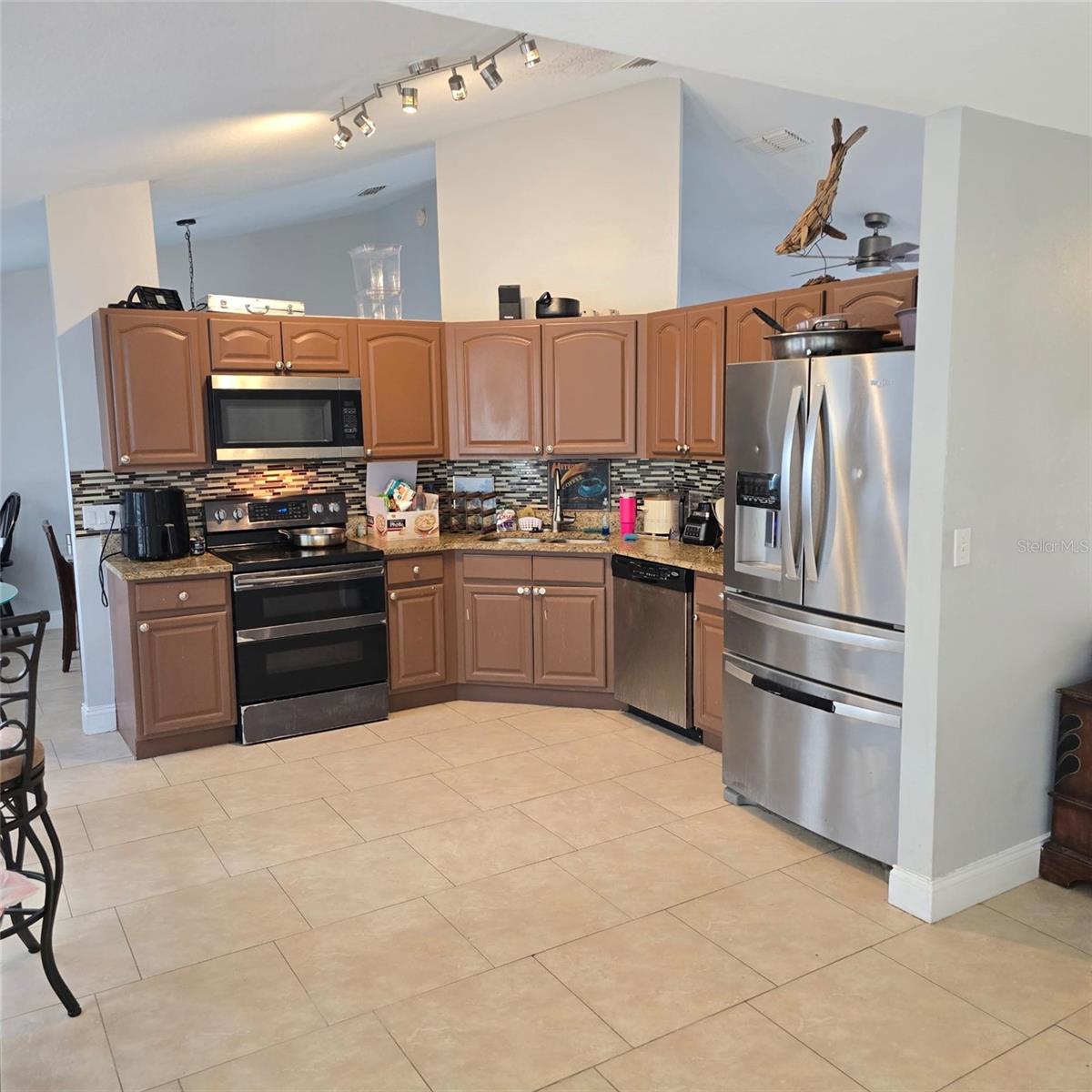 BENTLEY OAKS - Residential