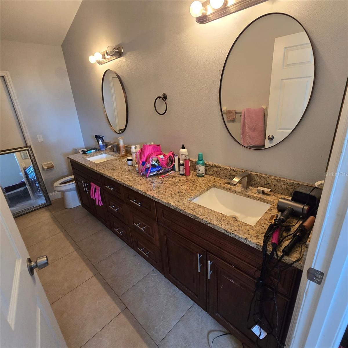 BENTLEY OAKS - Residential