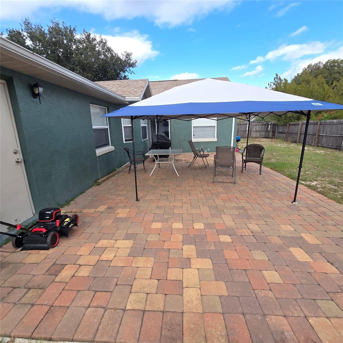 BENTLEY OAKS - Residential