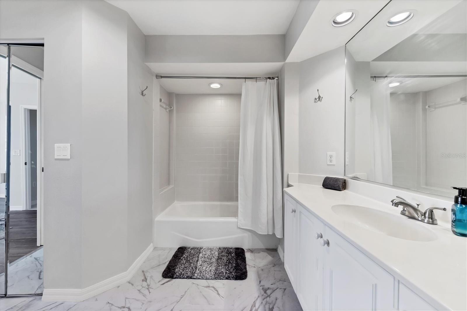 BOLLETTIERI RESORT VILLAS VII - Residential Lease