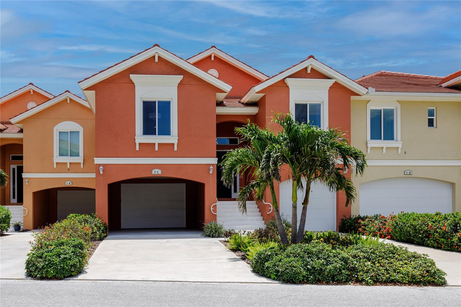 11 FRANKLIN COURT S C