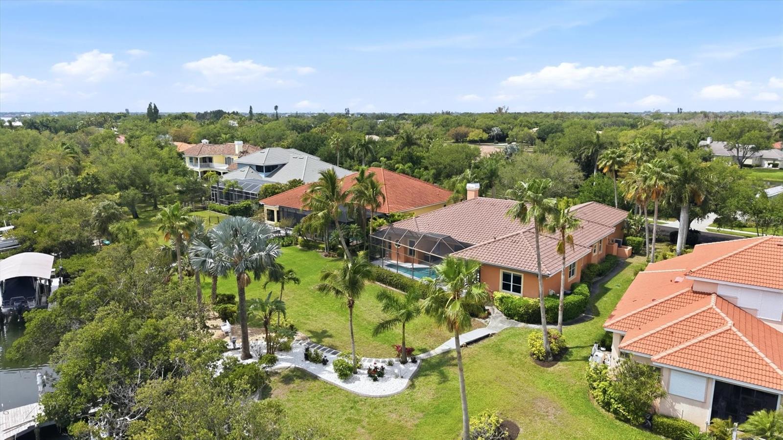 AMBERWYND - Residential