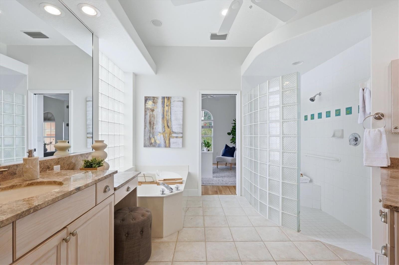 AMBERWYND - Residential