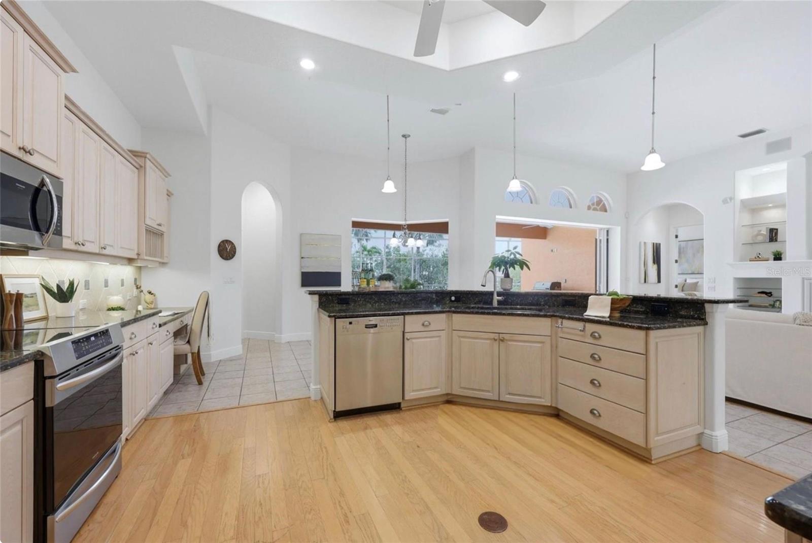 AMBERWYND - Residential