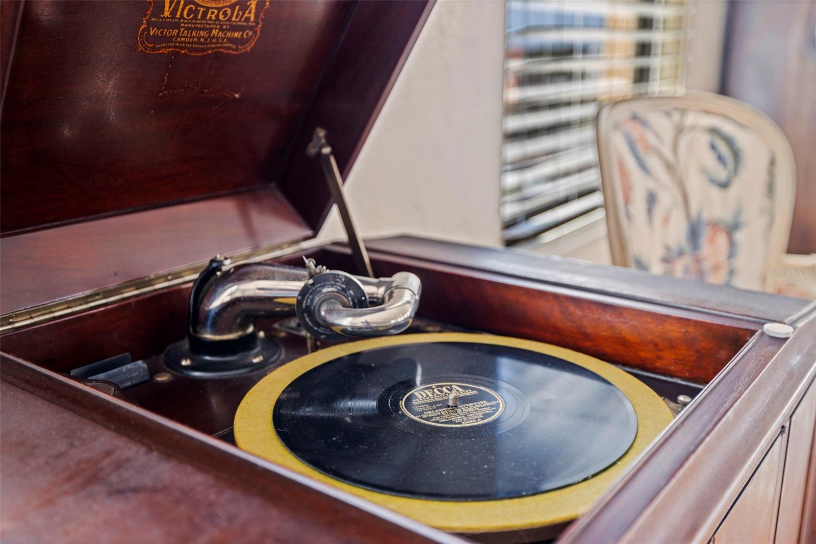 FLORI DE LEON APTS CO-OP - Residential