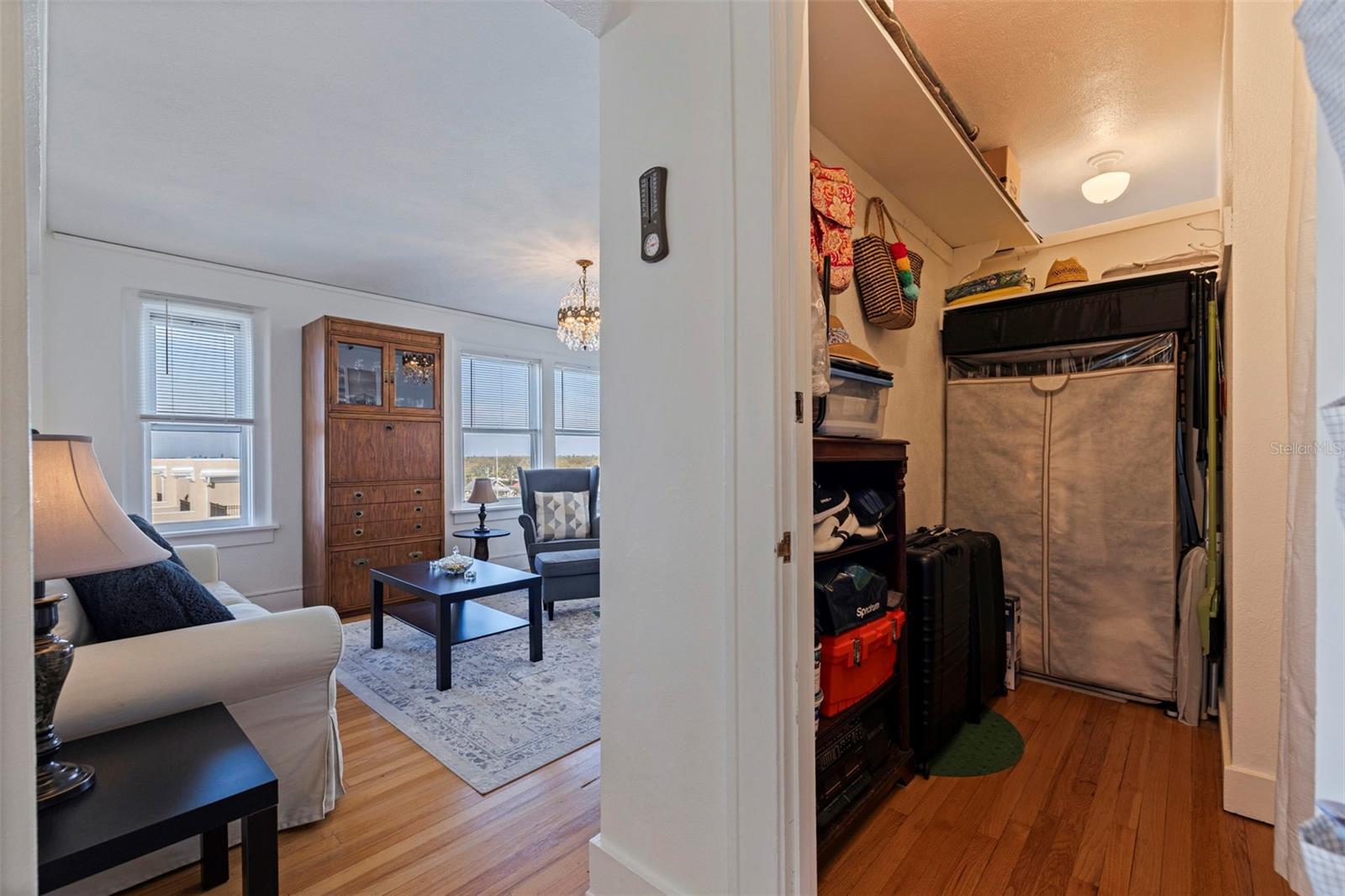 FLORI DE LEON APTS CO-OP - Residential