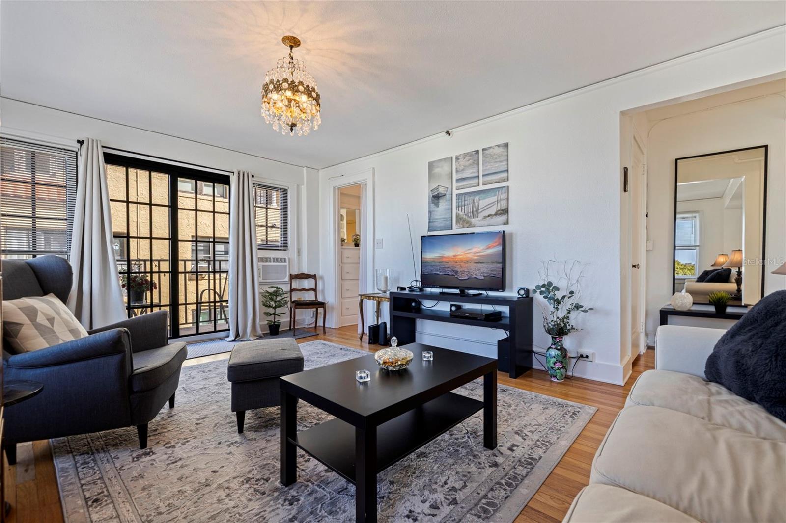 FLORI DE LEON APTS CO-OP - Residential