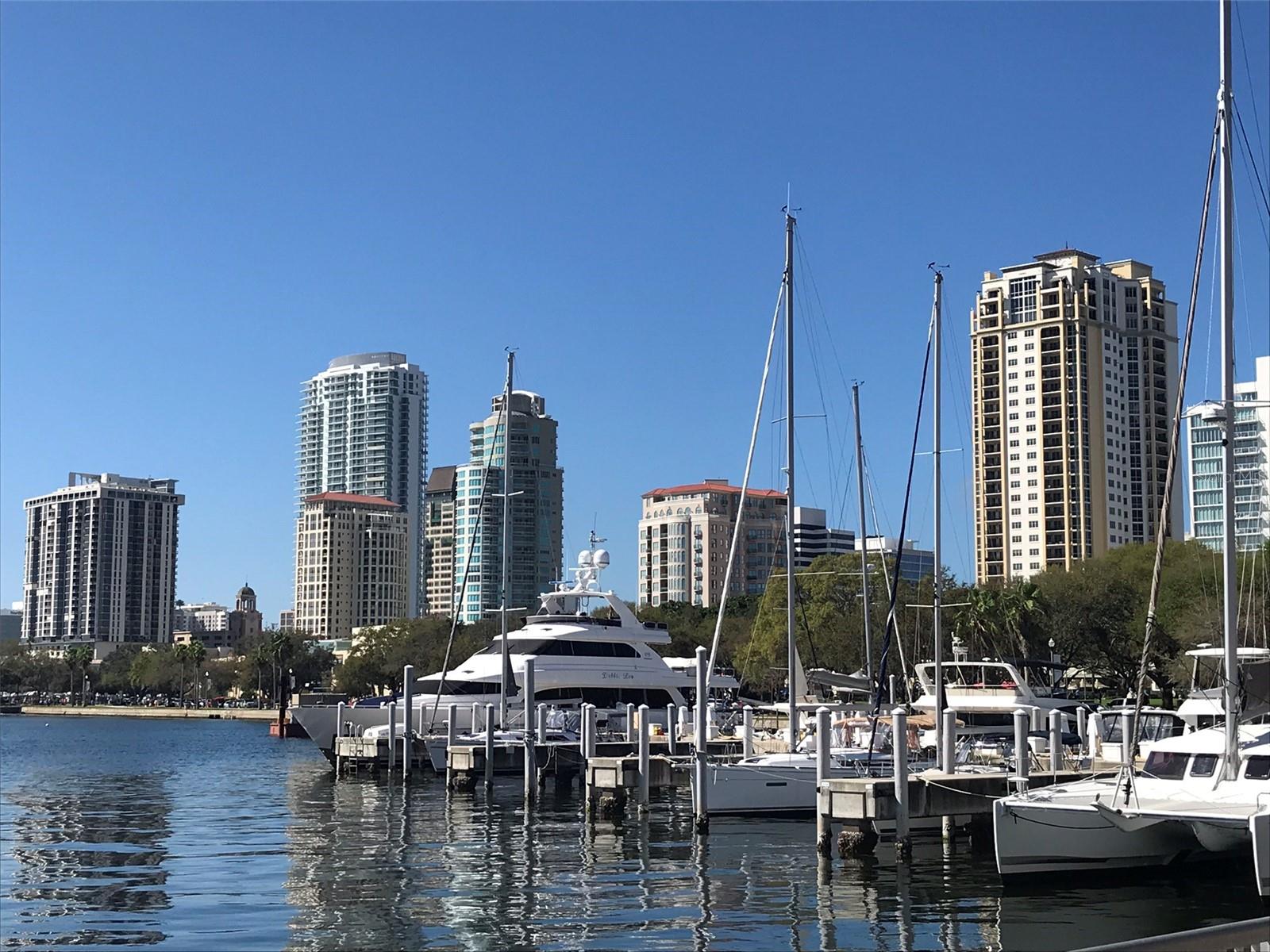 FLORI DE LEON APTS CO-OP - Residential