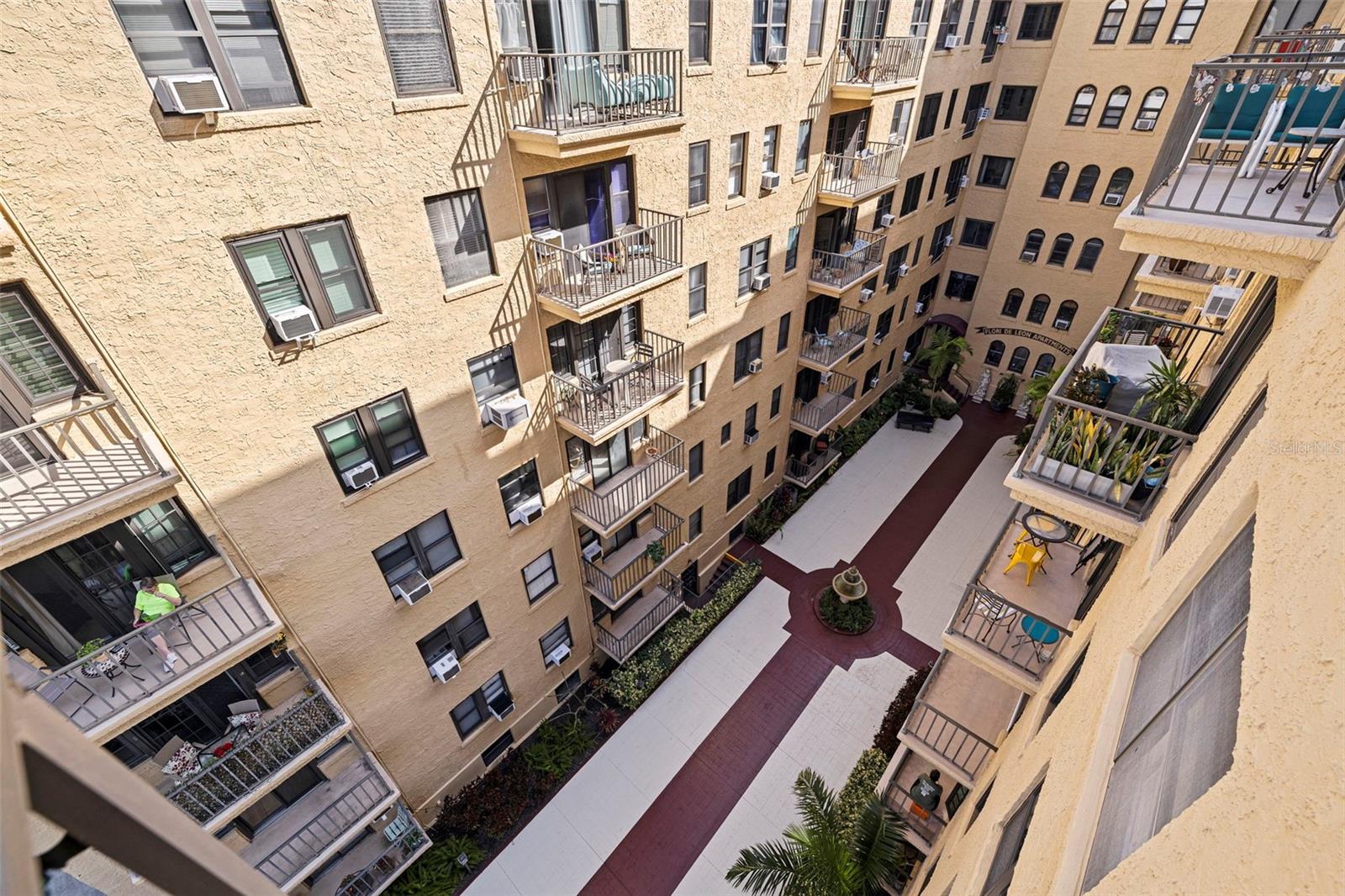 FLORI DE LEON APTS CO-OP - Residential