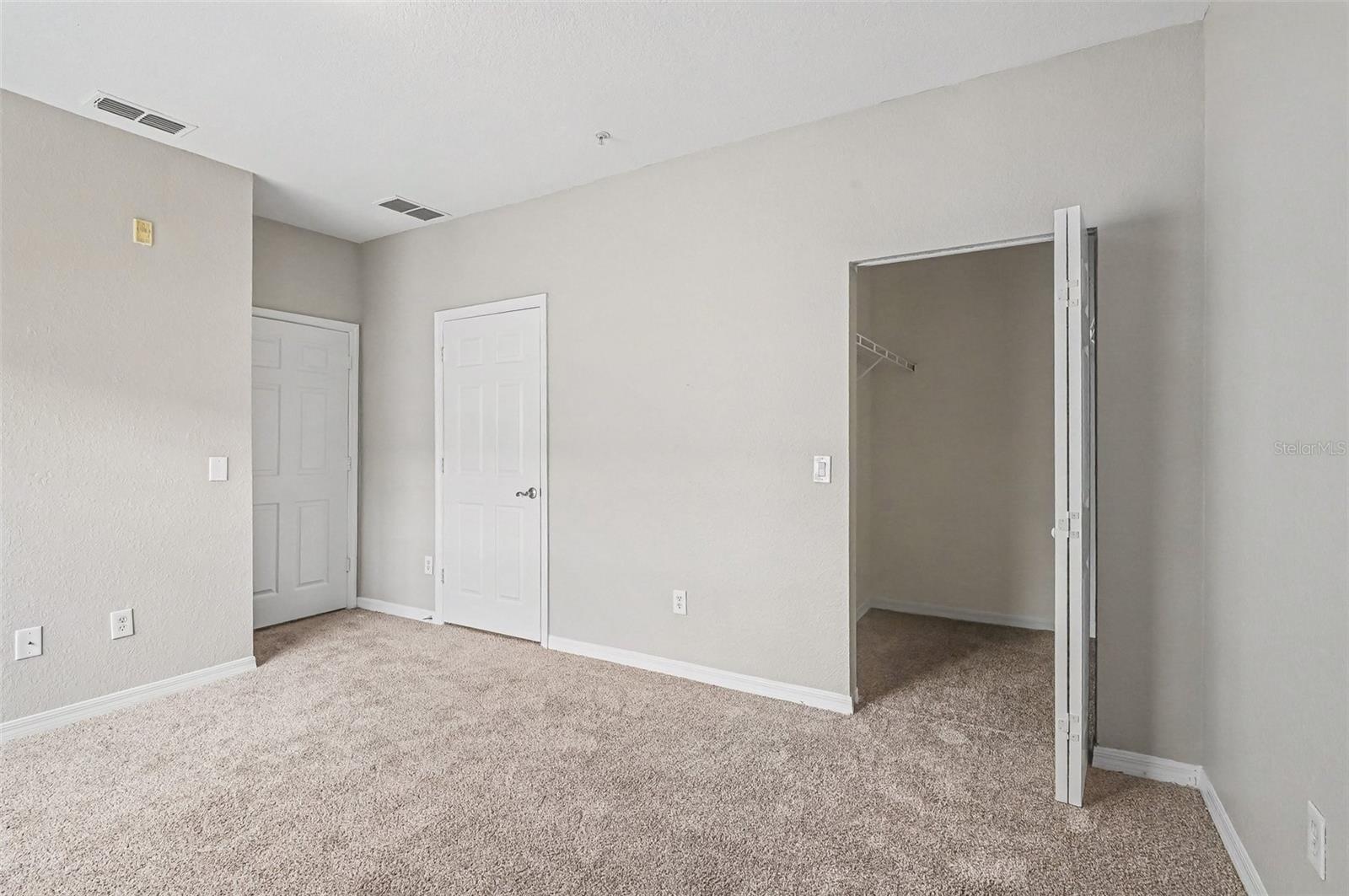 ESTATES/PK CENTRAL CONDO - Residential