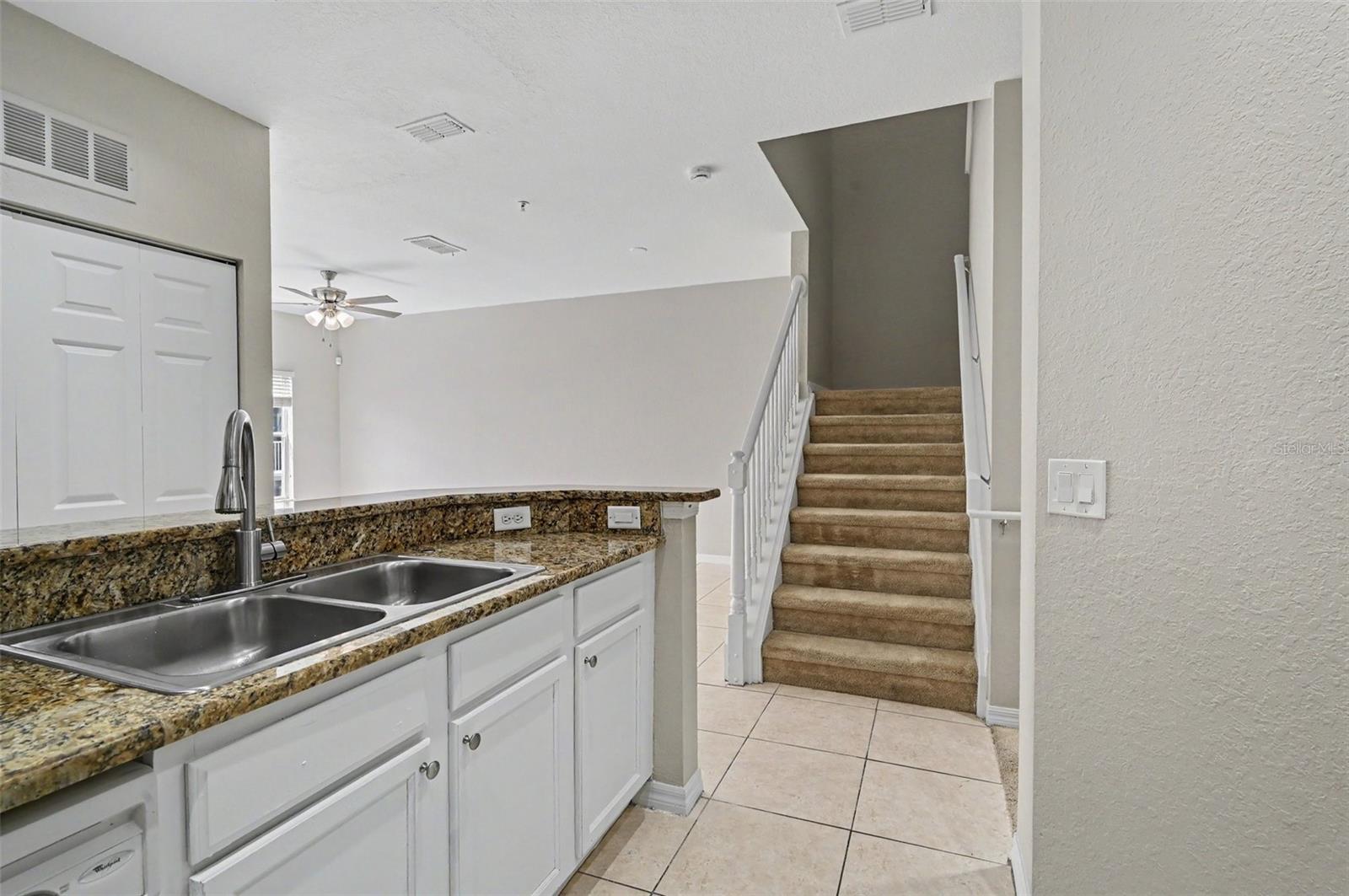 ESTATES/PK CENTRAL CONDO - Residential