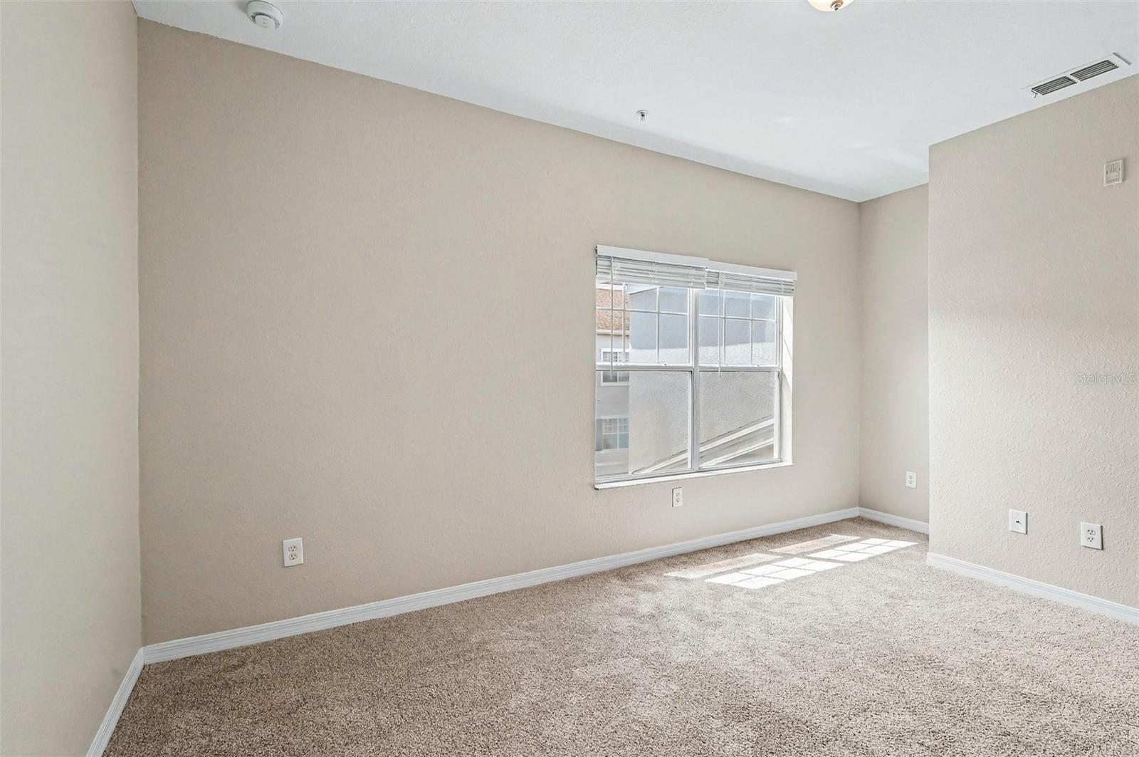 ESTATES/PK CENTRAL CONDO - Residential