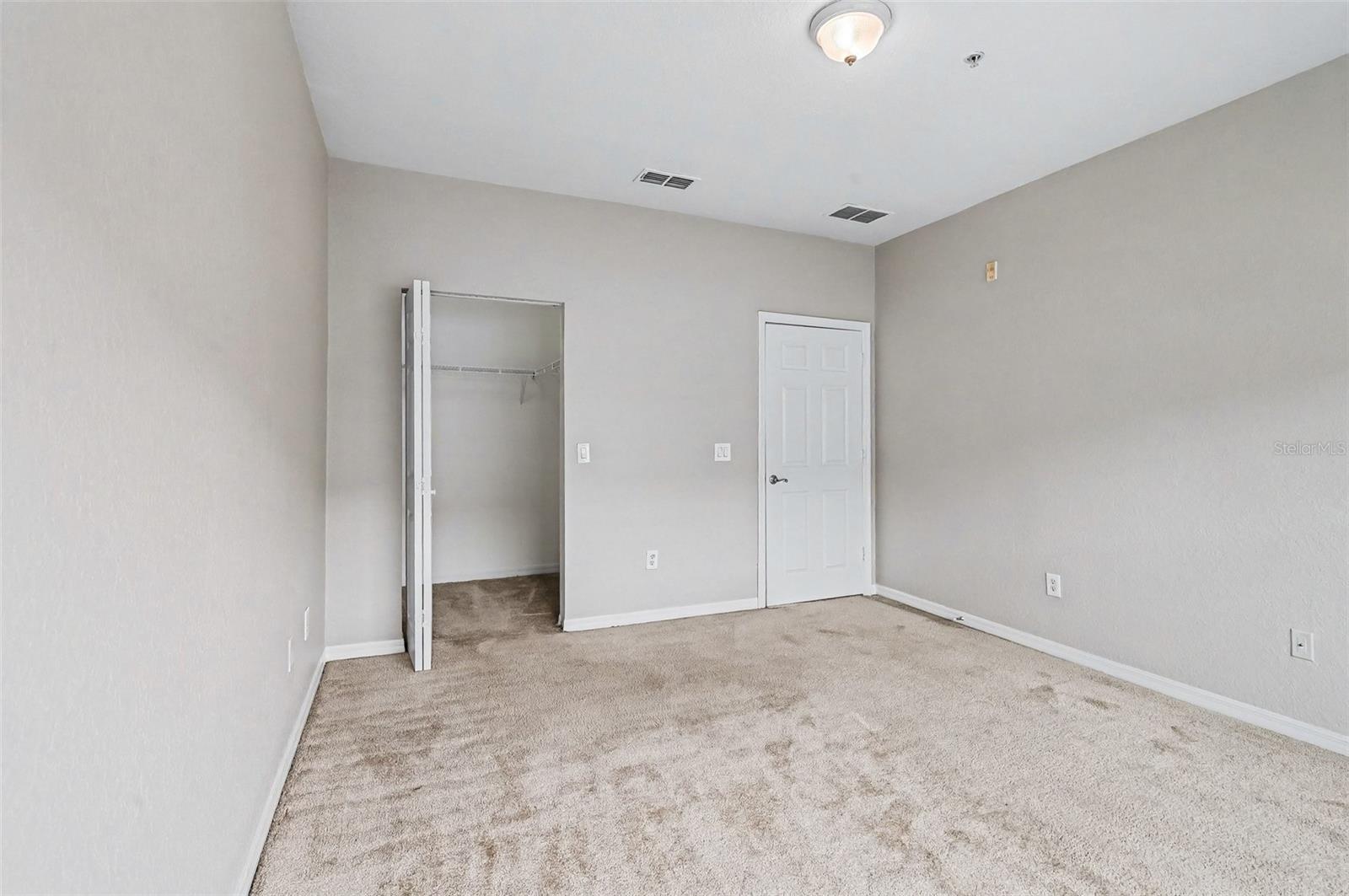 ESTATES/PK CENTRAL CONDO - Residential