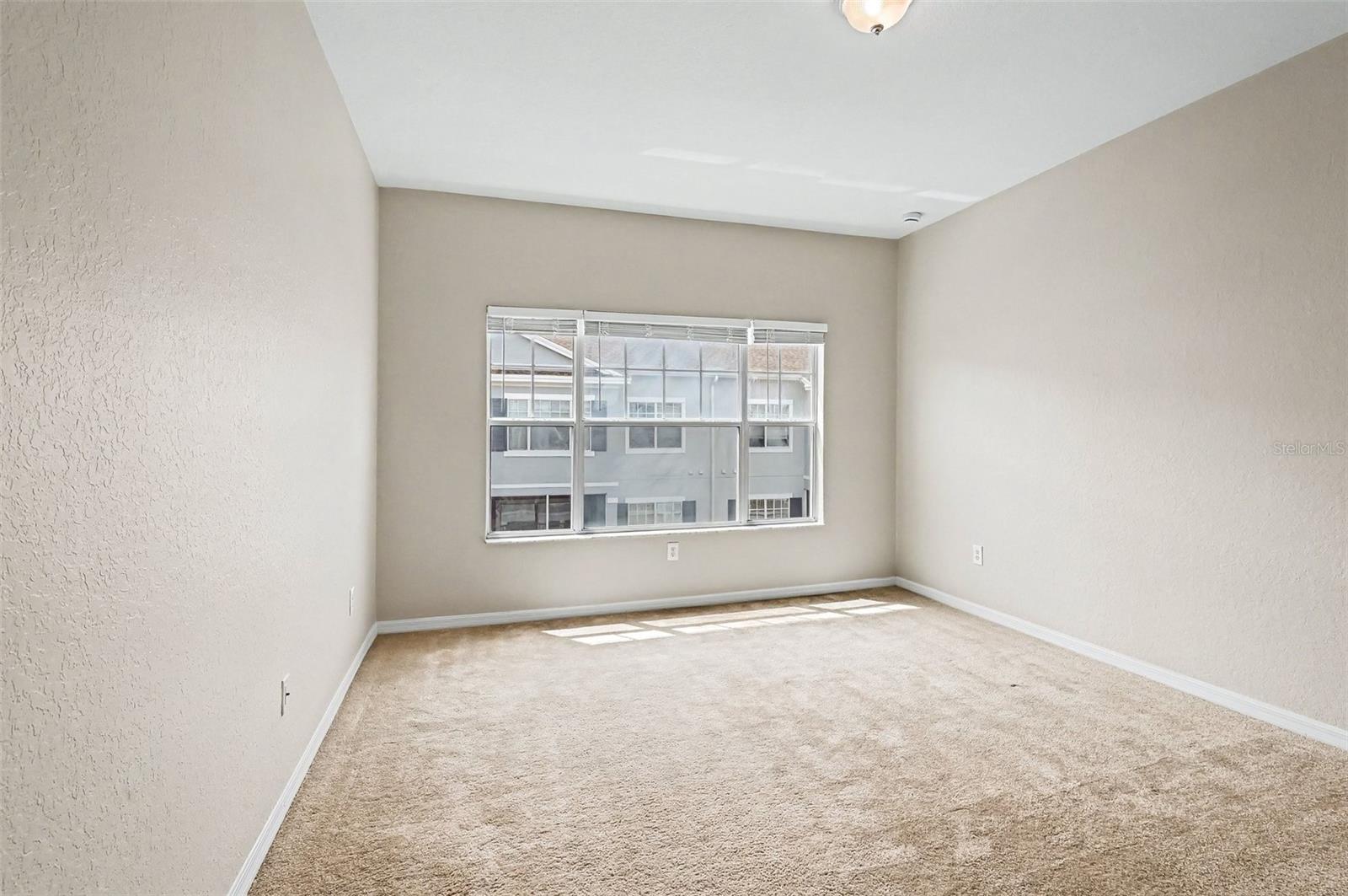 ESTATES/PK CENTRAL CONDO - Residential