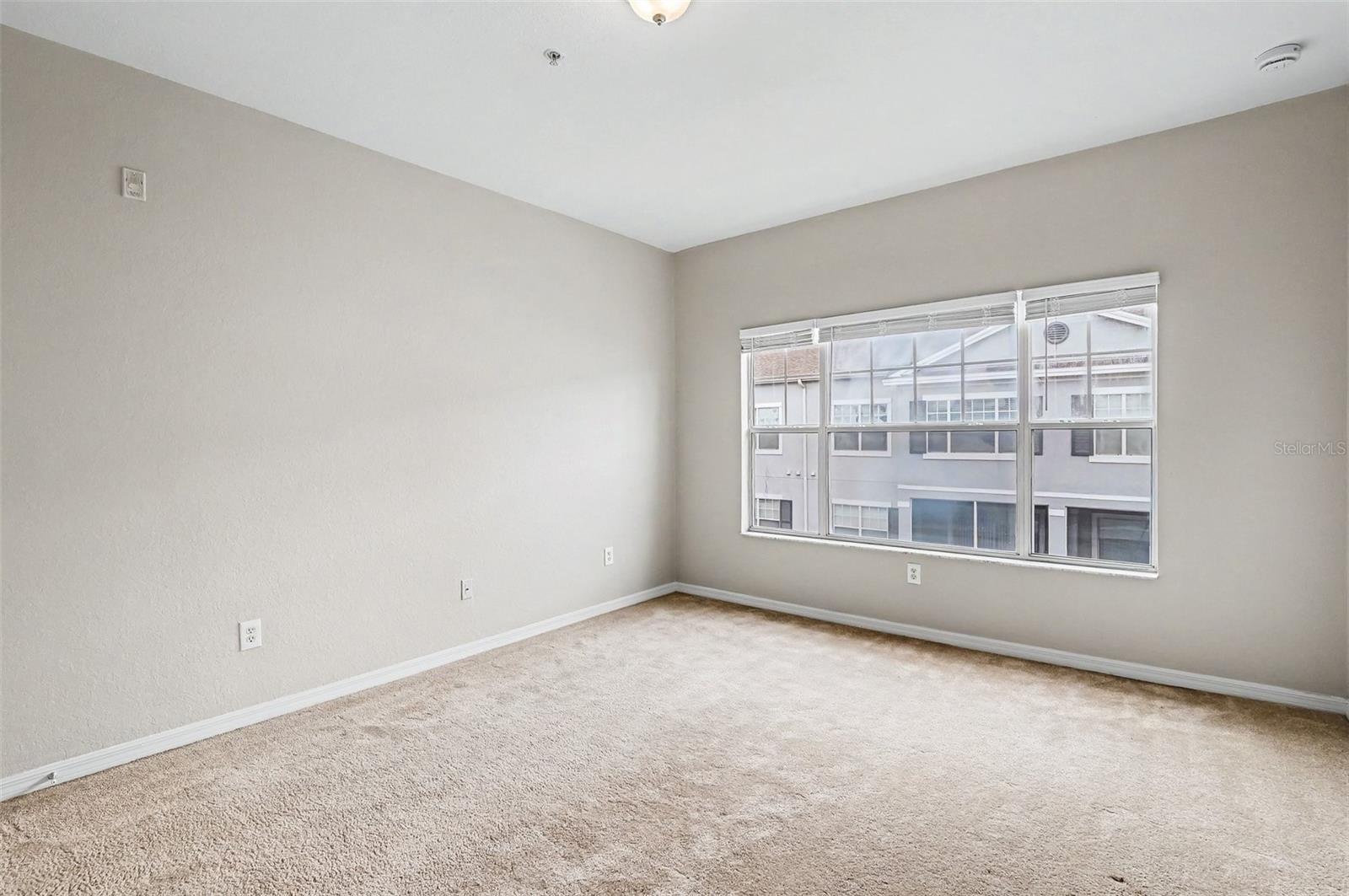 ESTATES/PK CENTRAL CONDO - Residential