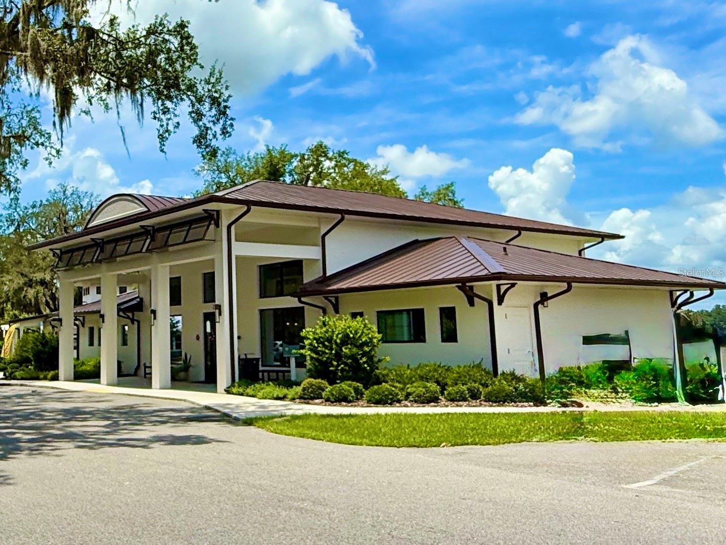 LAKESHORE AT LAKE ANDREW - Residential