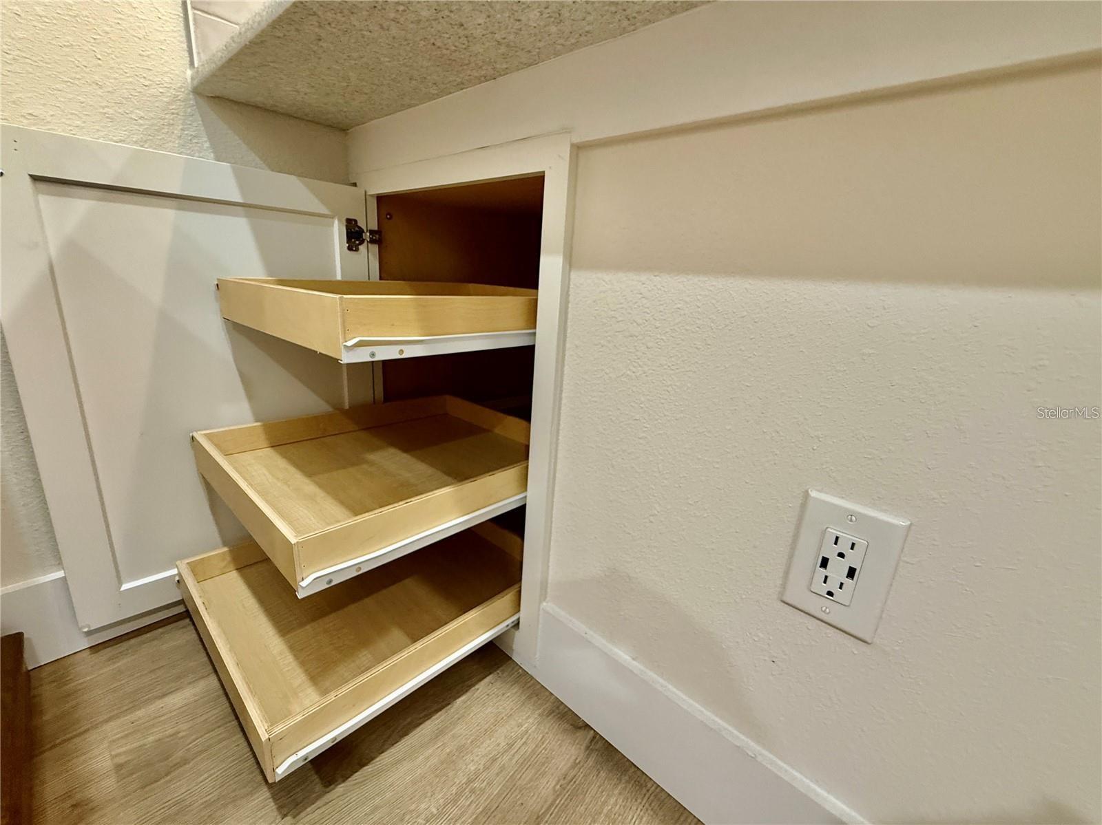 LAKESHORE AT LAKE ANDREW - Residential