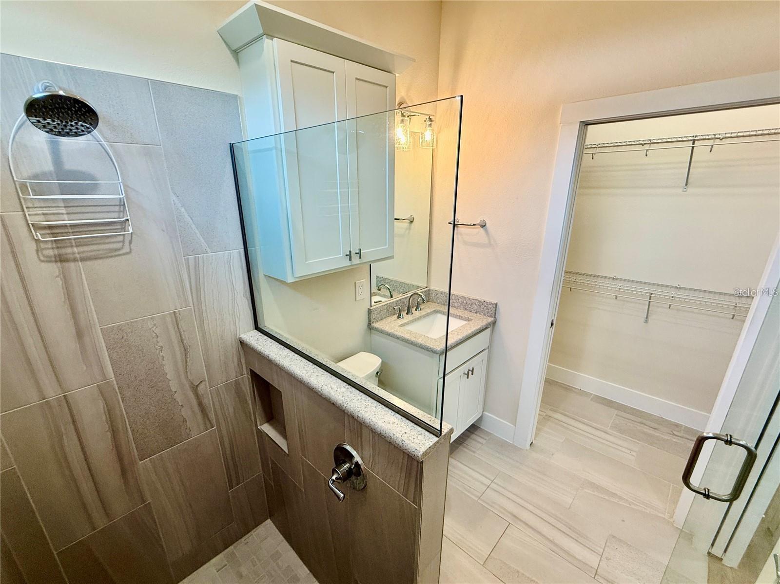 LAKESHORE AT LAKE ANDREW - Residential