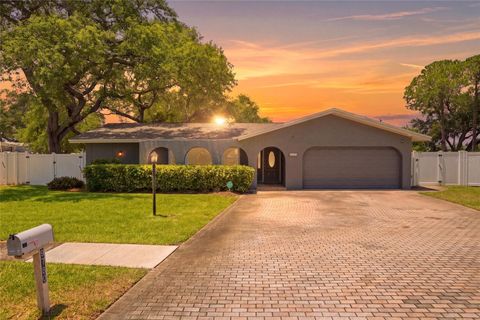 Photo of 9760 136th Street, Seminole, FL 33776 (MLS # TB8506368)