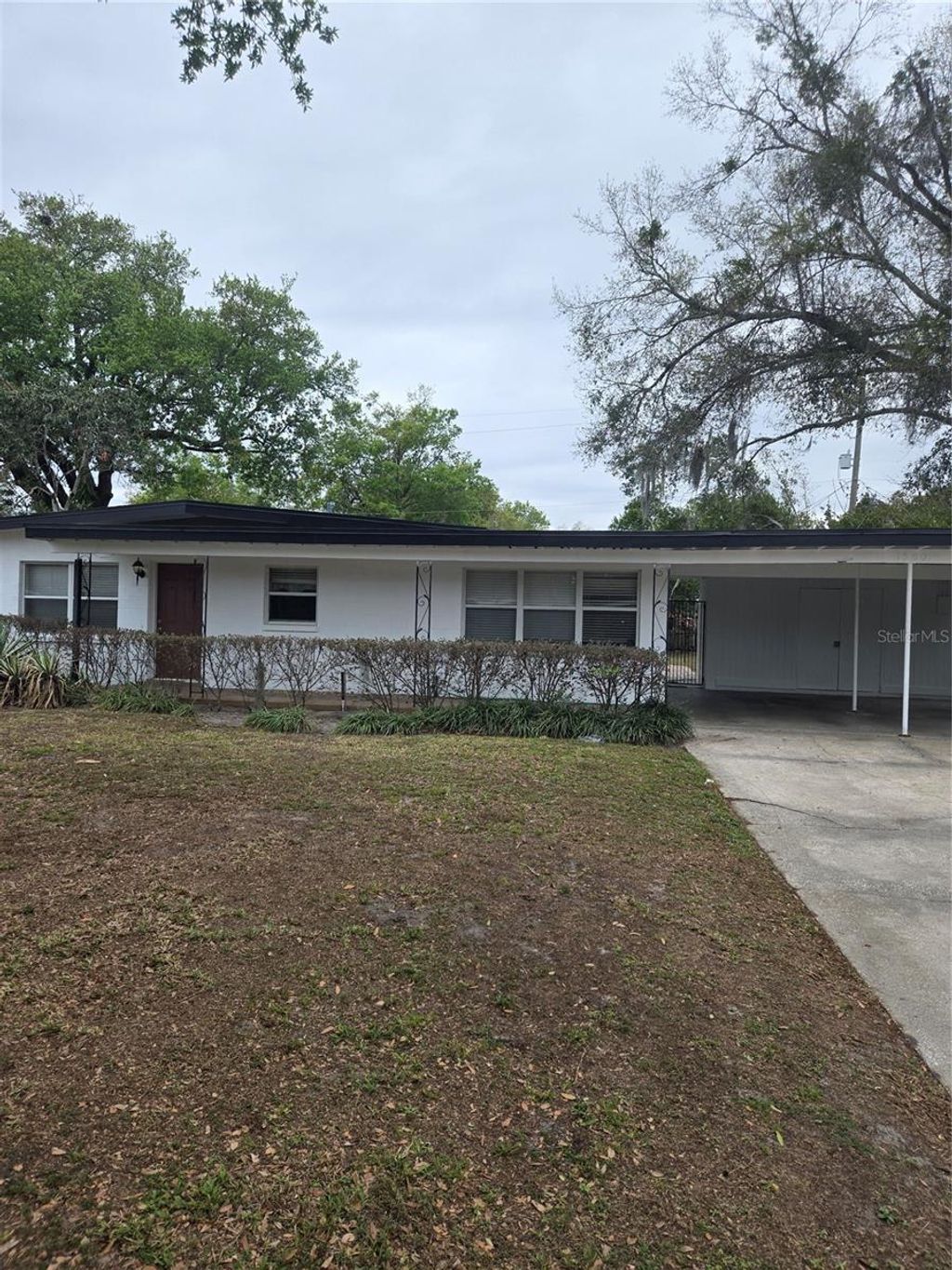 Photo of 1500 Roscomare Avenue, Orlando, FL 32806 (MLS # O6393184)