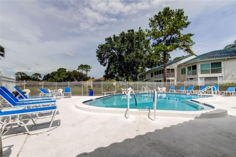 A home in PALM HARBOR