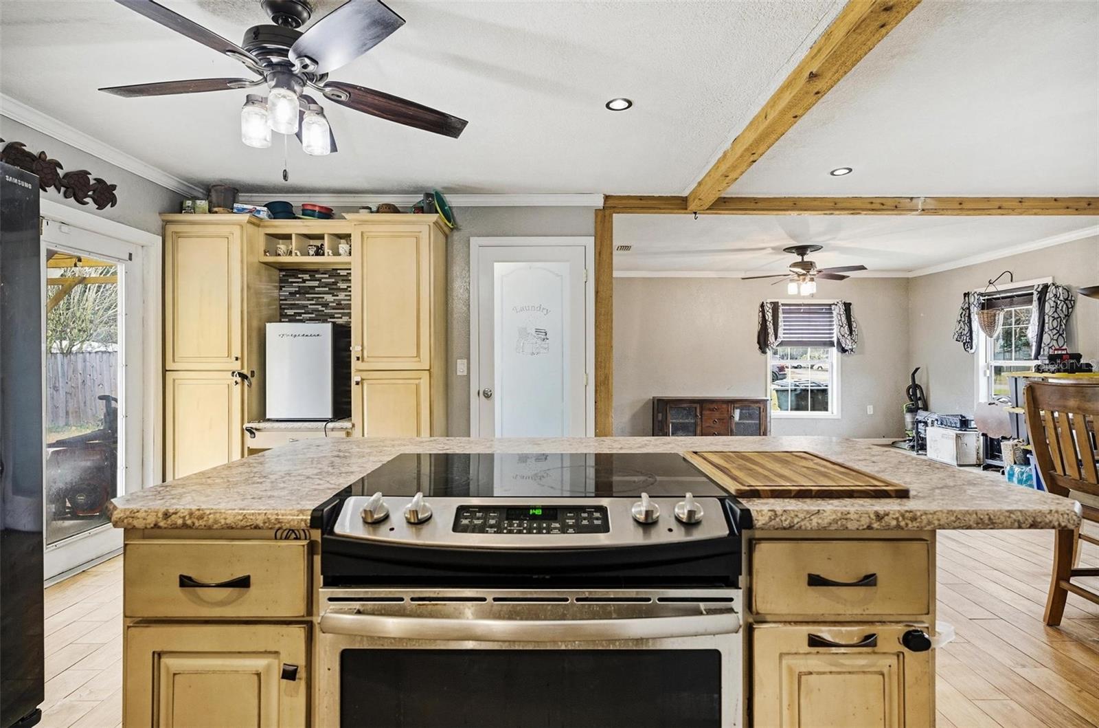 HERITAGE OAKS - Residential