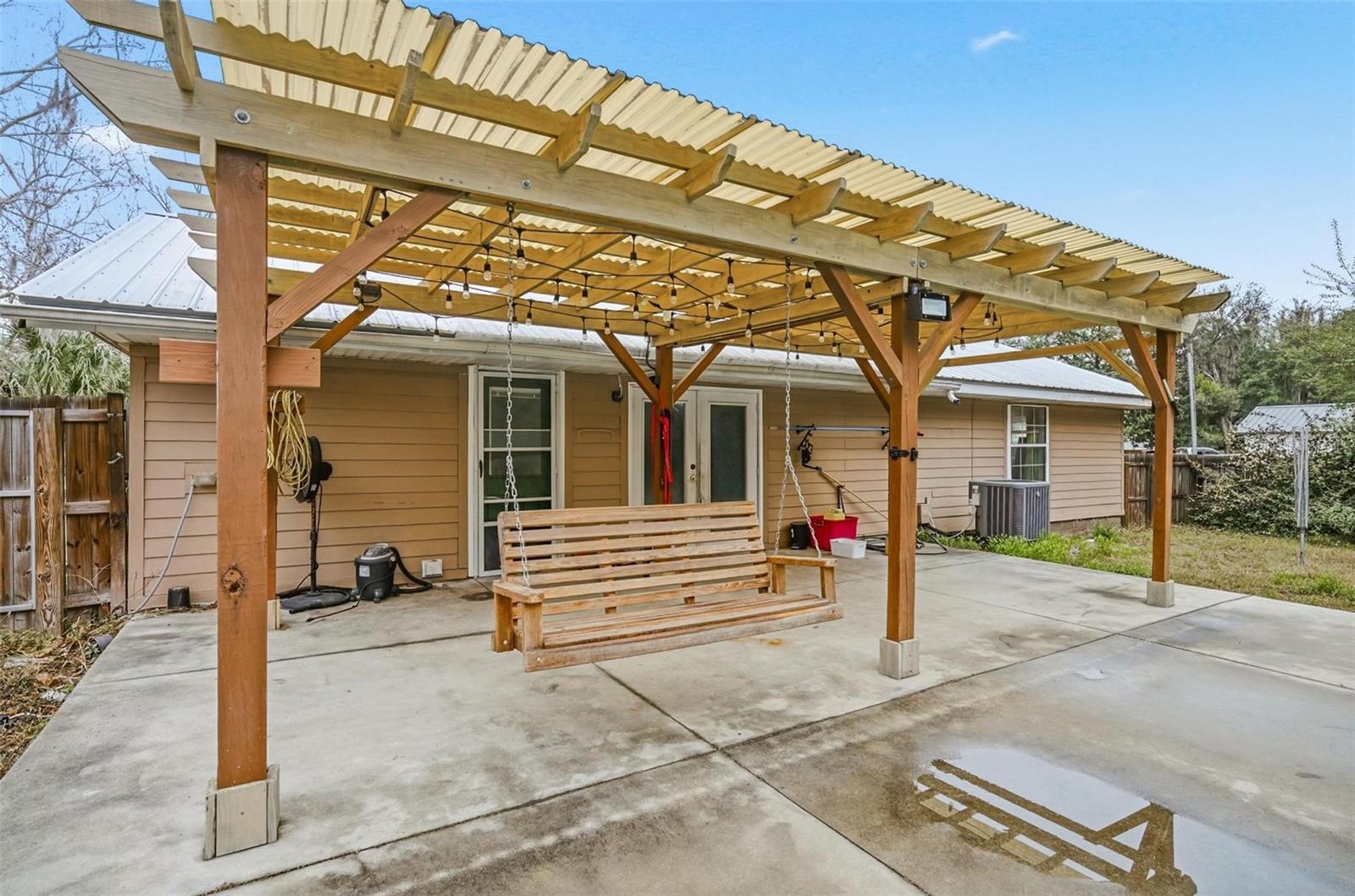 HERITAGE OAKS - Residential