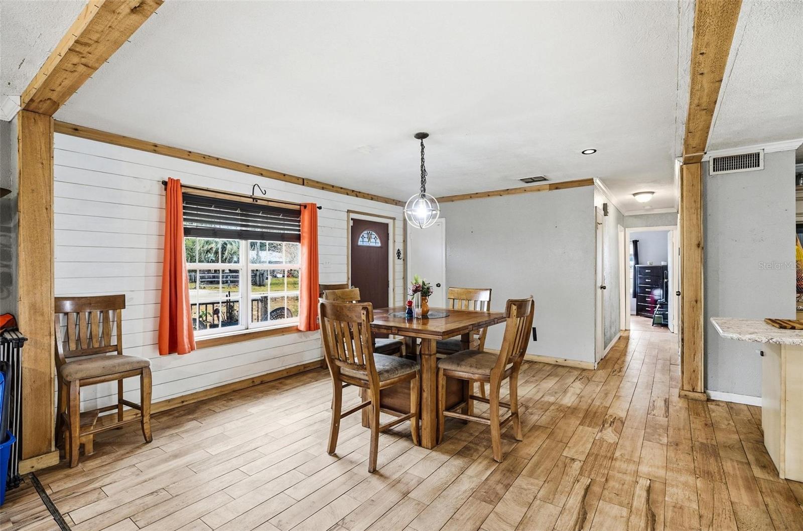 HERITAGE OAKS - Residential