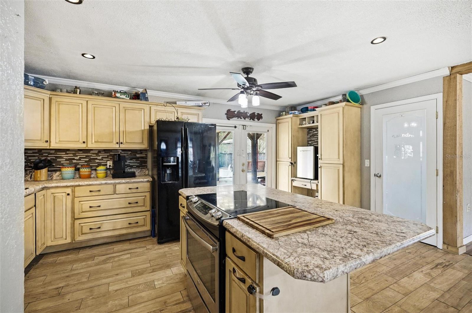 HERITAGE OAKS - Residential