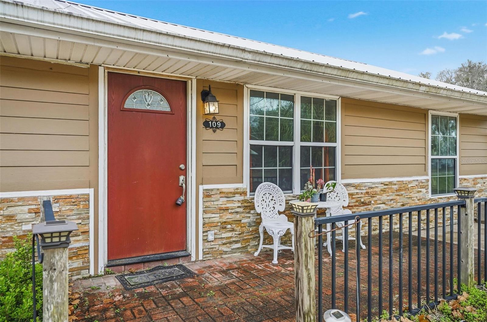 HERITAGE OAKS - Residential