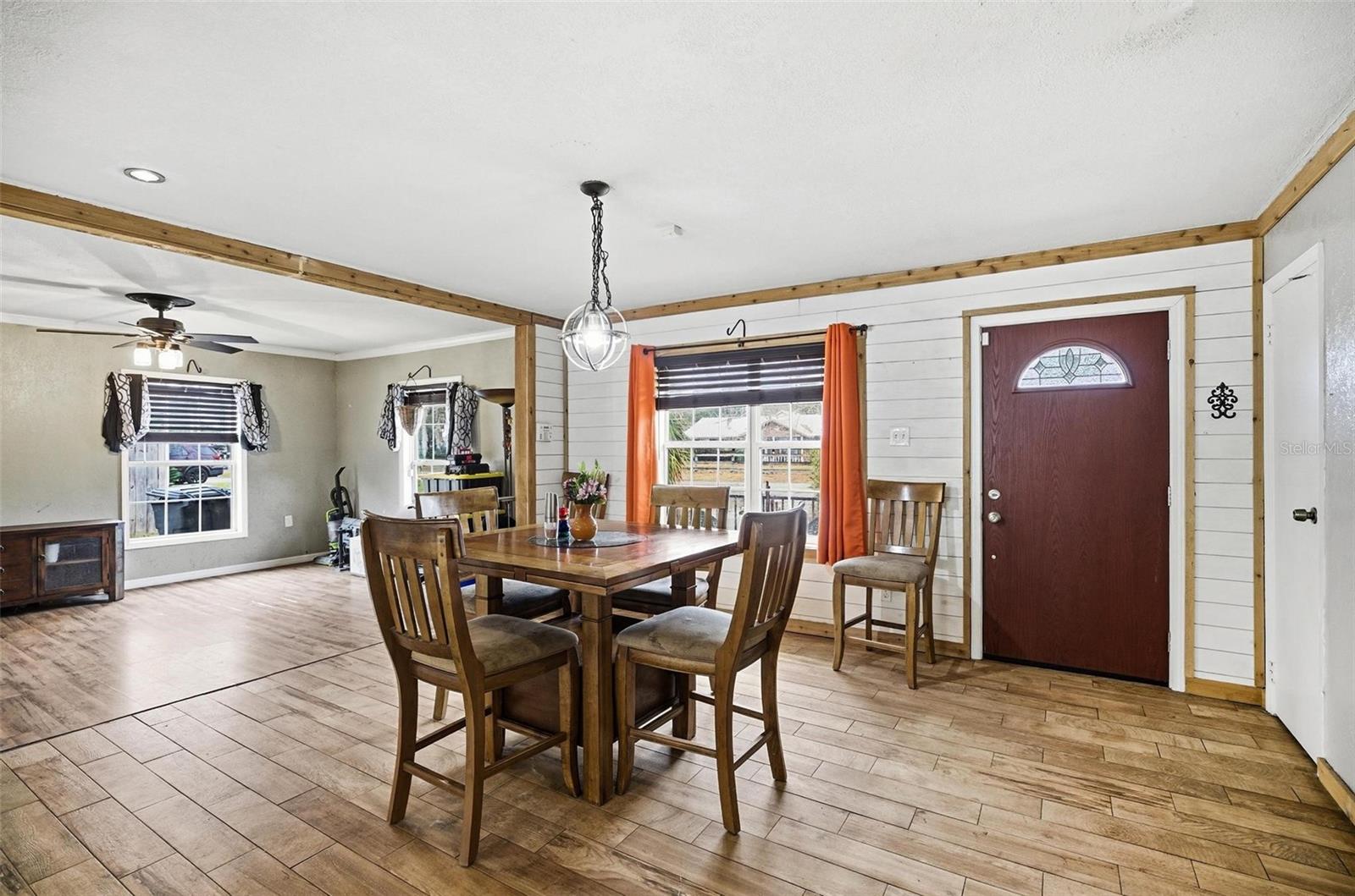 HERITAGE OAKS - Residential