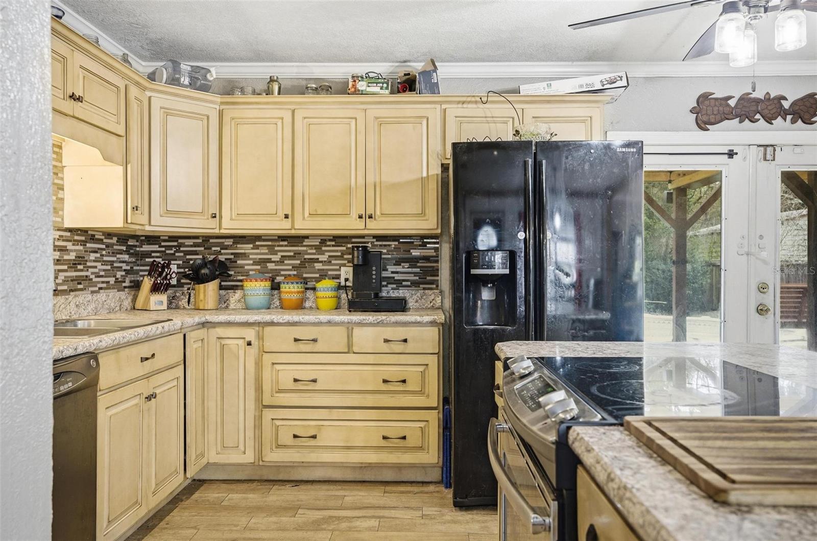 HERITAGE OAKS - Residential