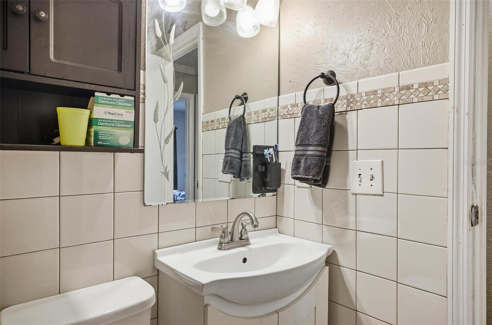 HERITAGE OAKS - Residential