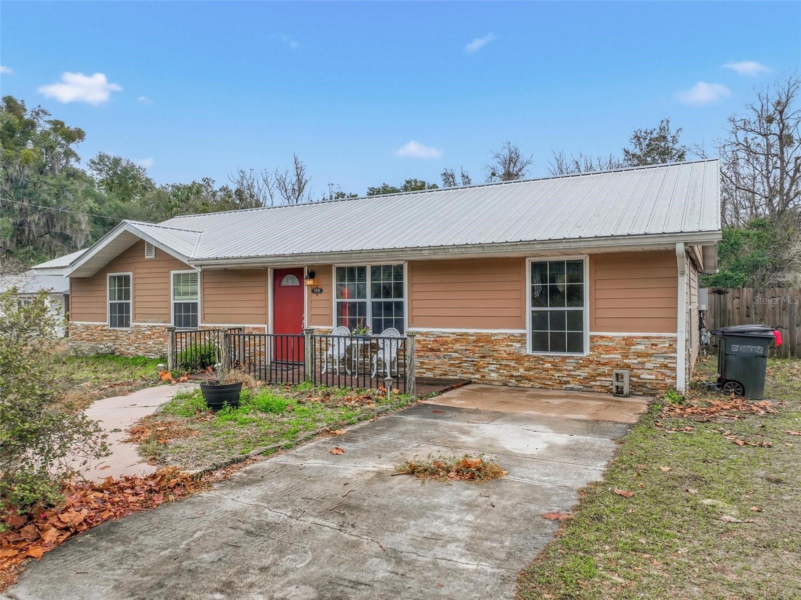 HERITAGE OAKS - Residential