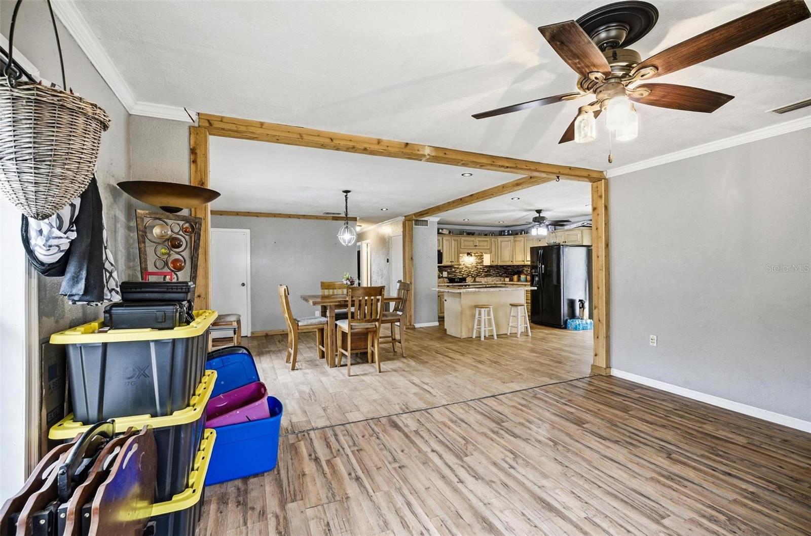 HERITAGE OAKS - Residential