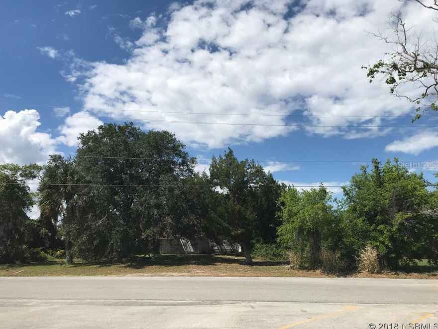 Great location in busy traffic area along US 1; Cleared: Partial ;Water: Holding Tank