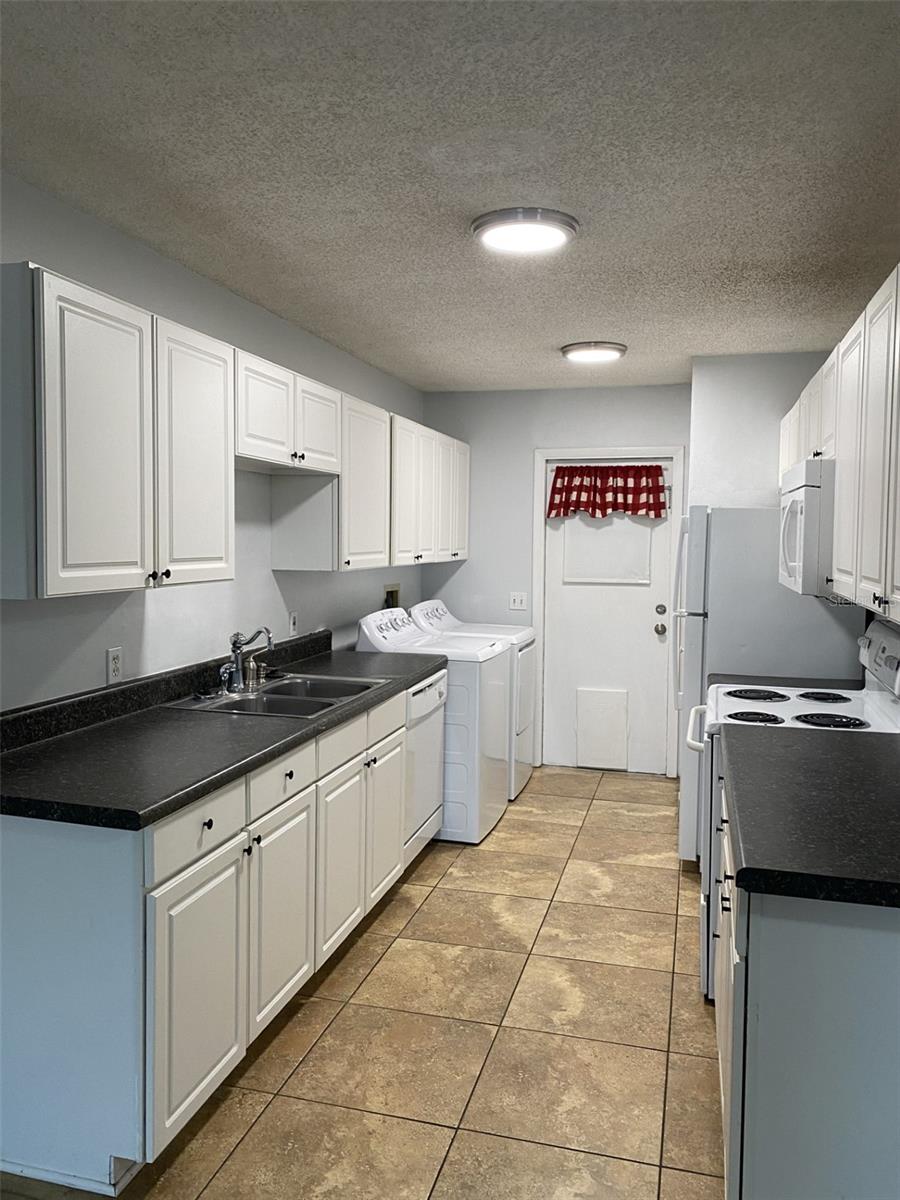 TAVARES RIDGE CONDO - Residential