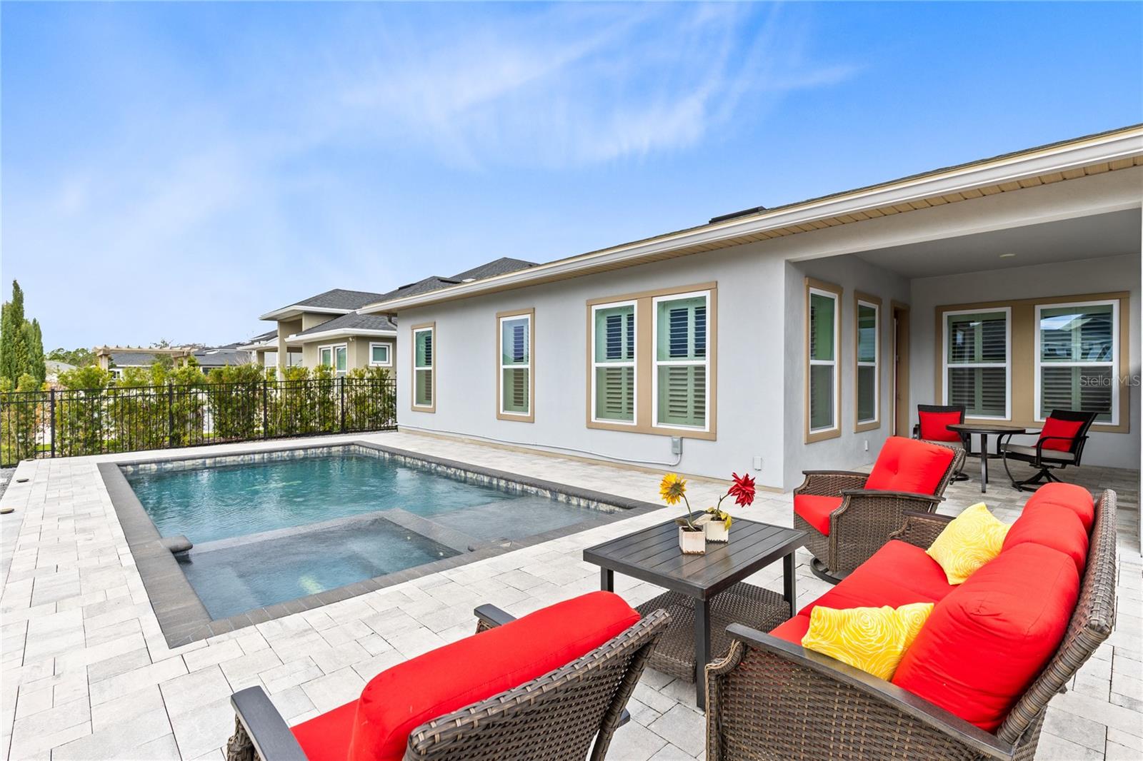 LAUREATE PARK - Residential