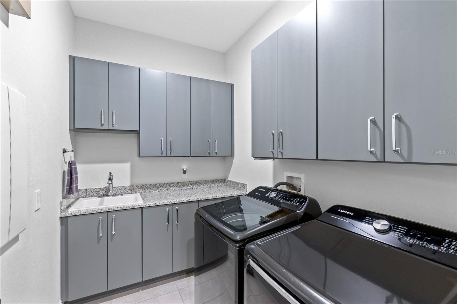 LAUREATE PARK - Residential