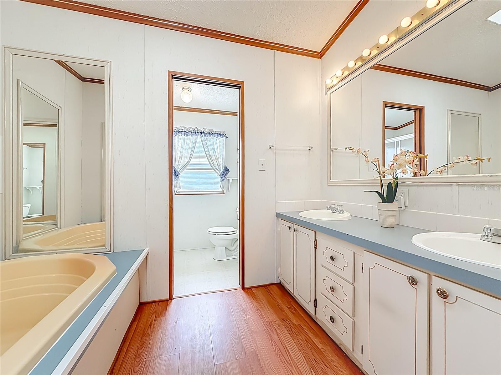 OAKLAND HILLS SUB - Residential