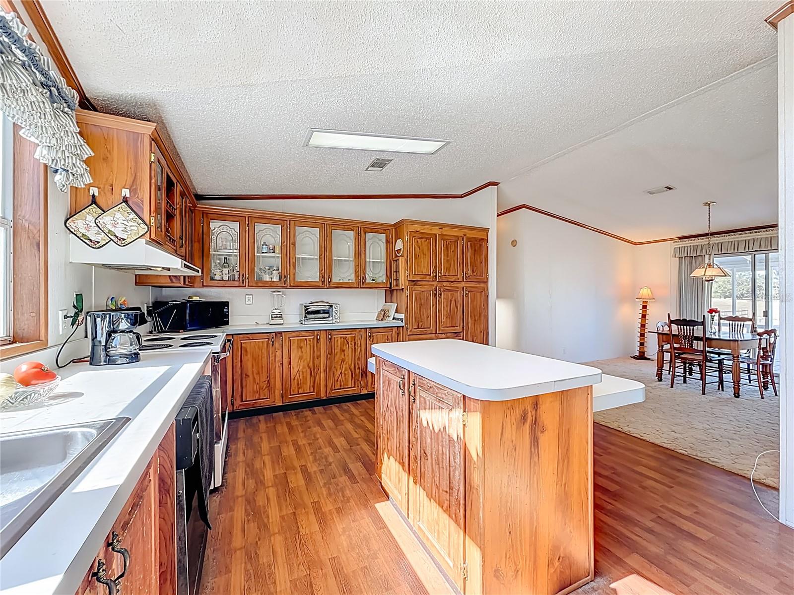 OAKLAND HILLS SUB - Residential