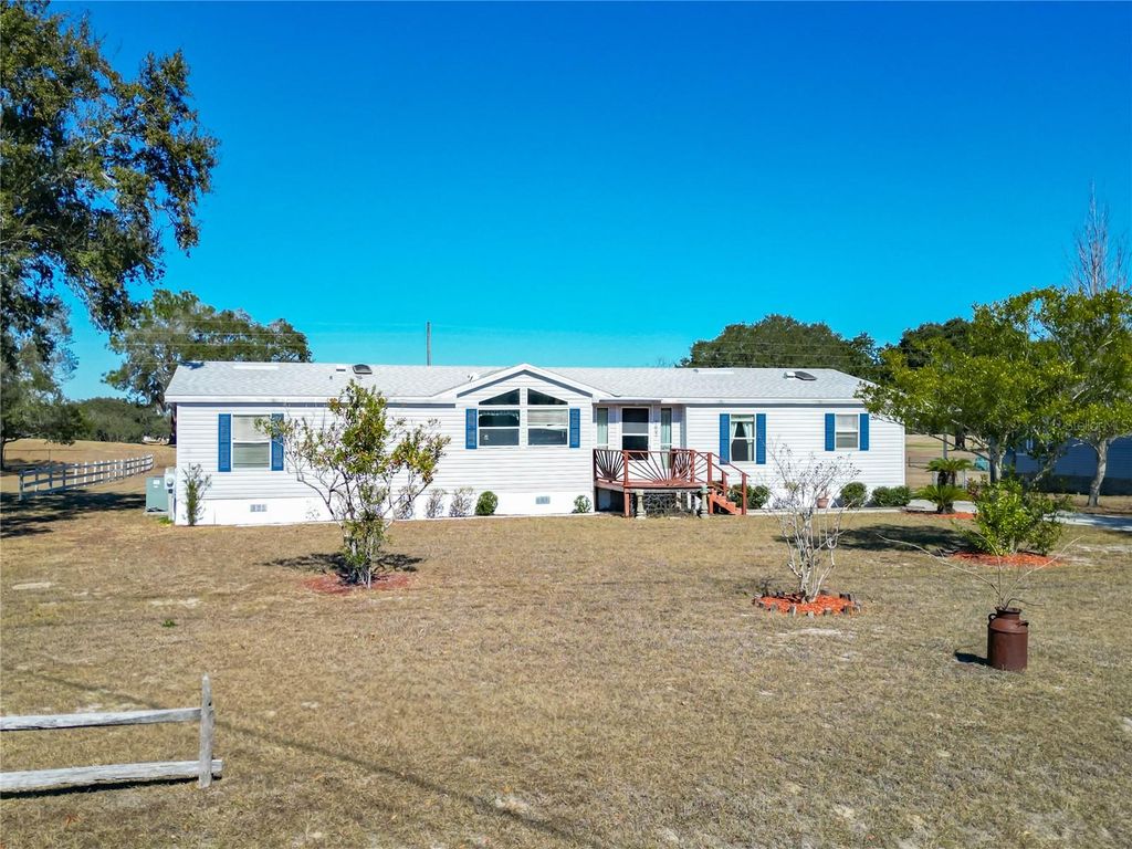 Photo of 7602 County Road 109g, Lady Lake, FL 32159 (MLS # S5143474)