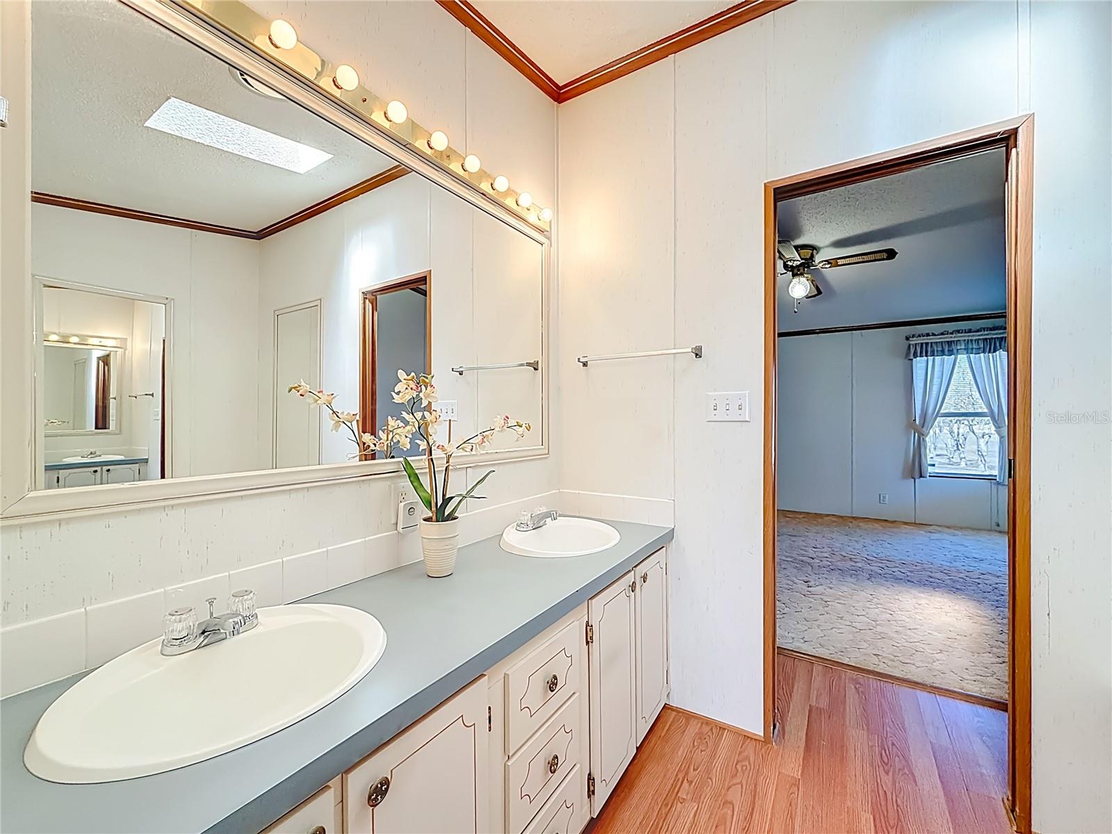 OAKLAND HILLS SUB - Residential